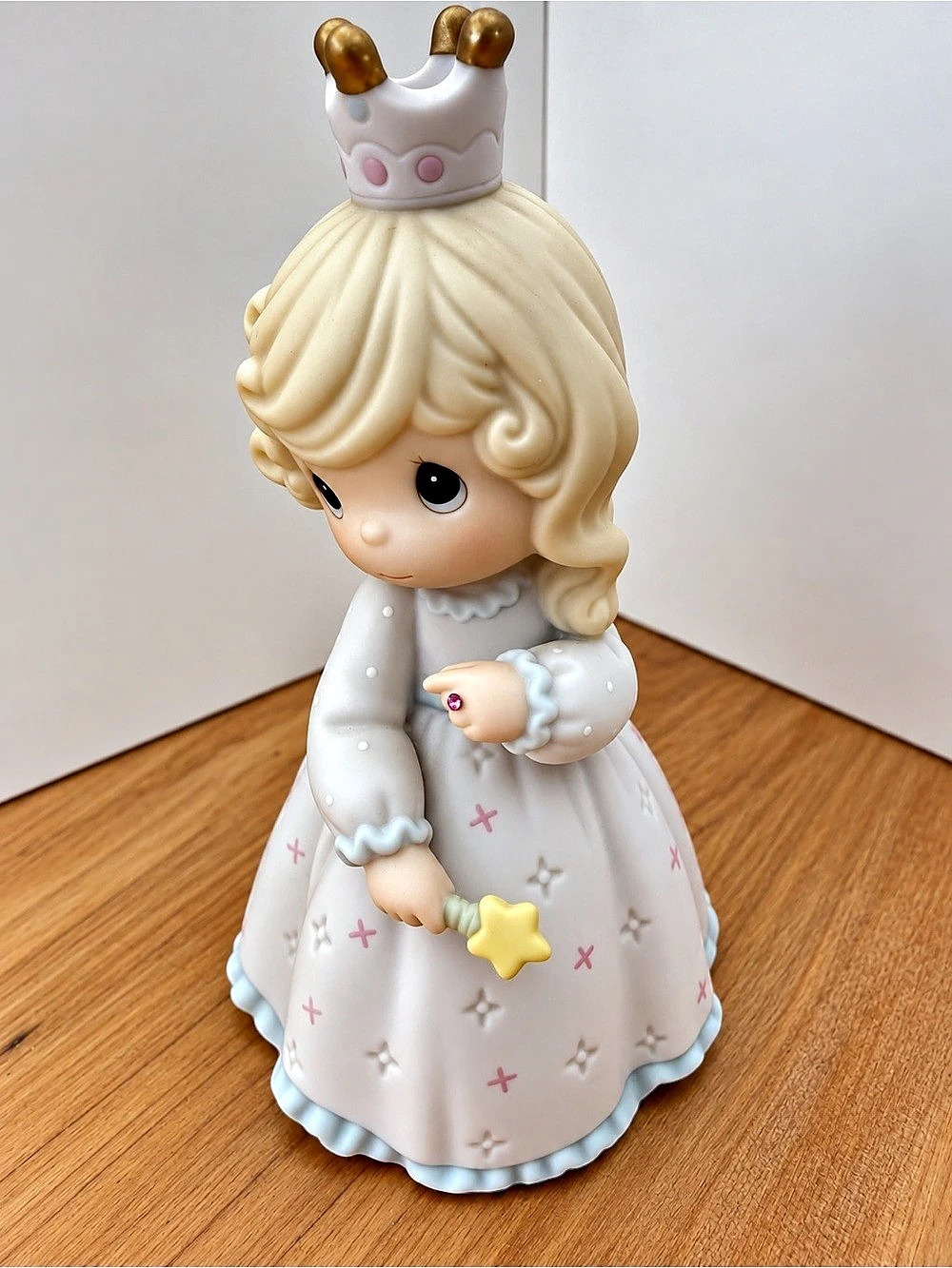 Vintage 1995 Precious Moments Pretty As A Princess Figurine